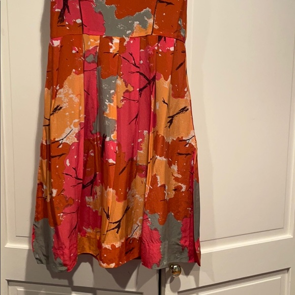 Vibrant Abstract Floral Dress - Picture 7 of 9